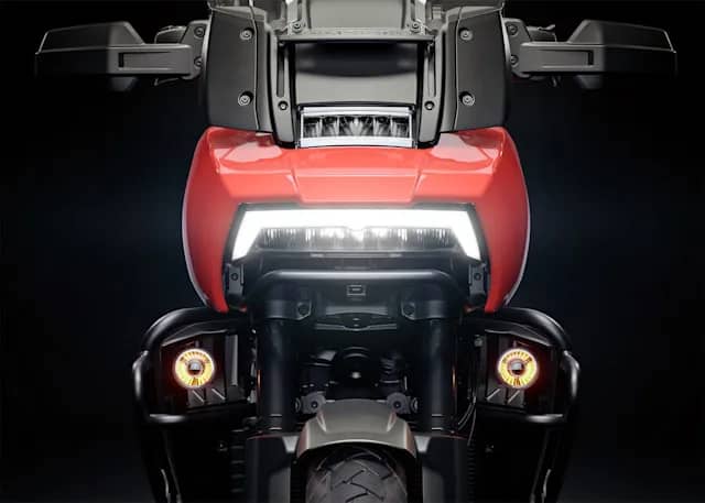 Adaptive Forward Lighting