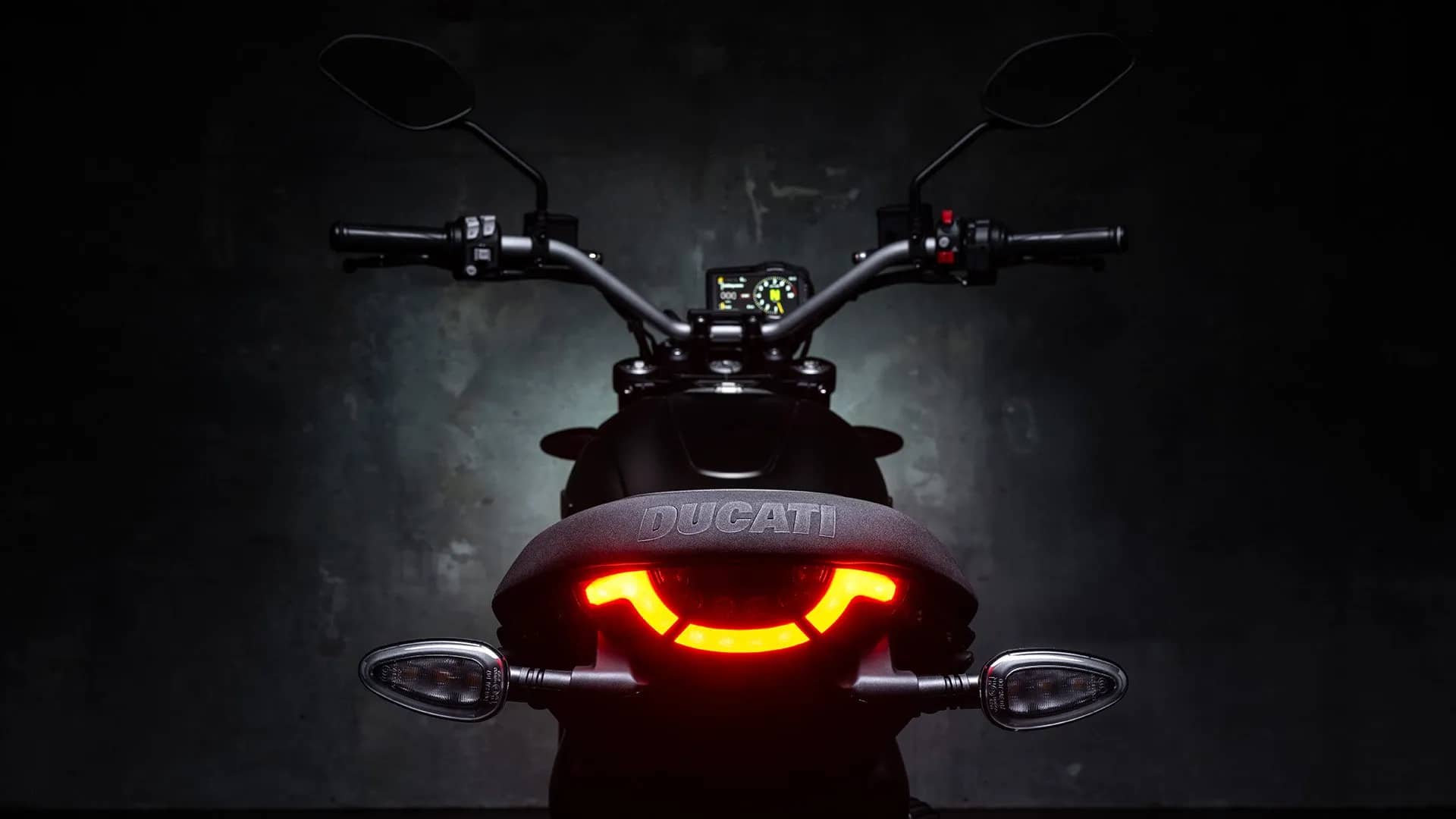 Curved LED Taillight Strip