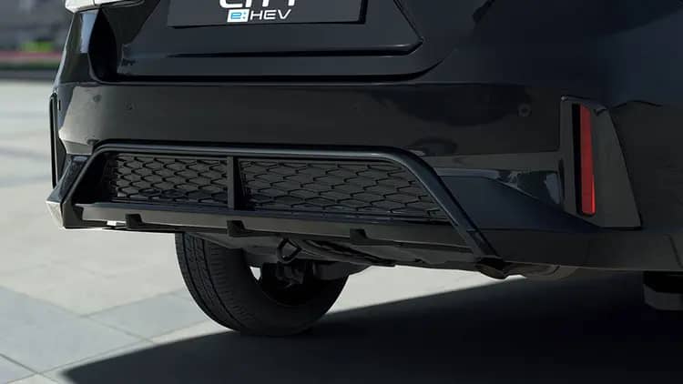 Signature Matrix-Mesh Lower Bumper Garnish