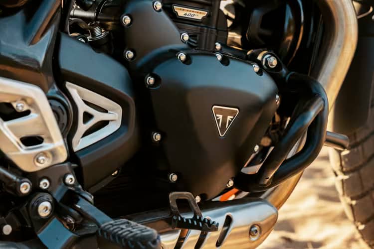 TR-Series Engine Casing with Triumph Logo