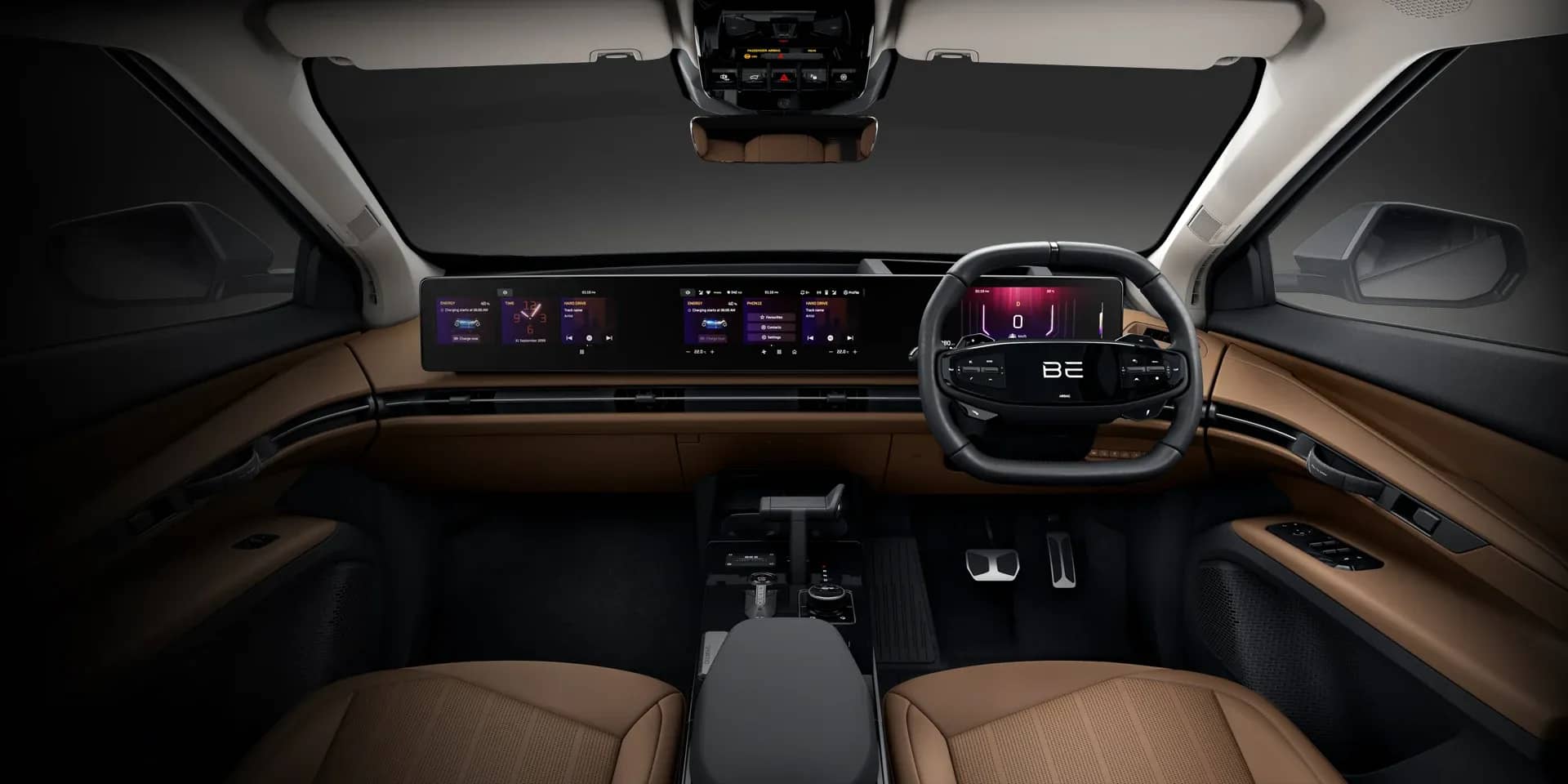 Triple-Screen Digital Cockpit