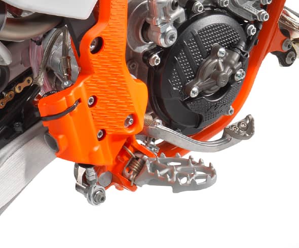Footpegs