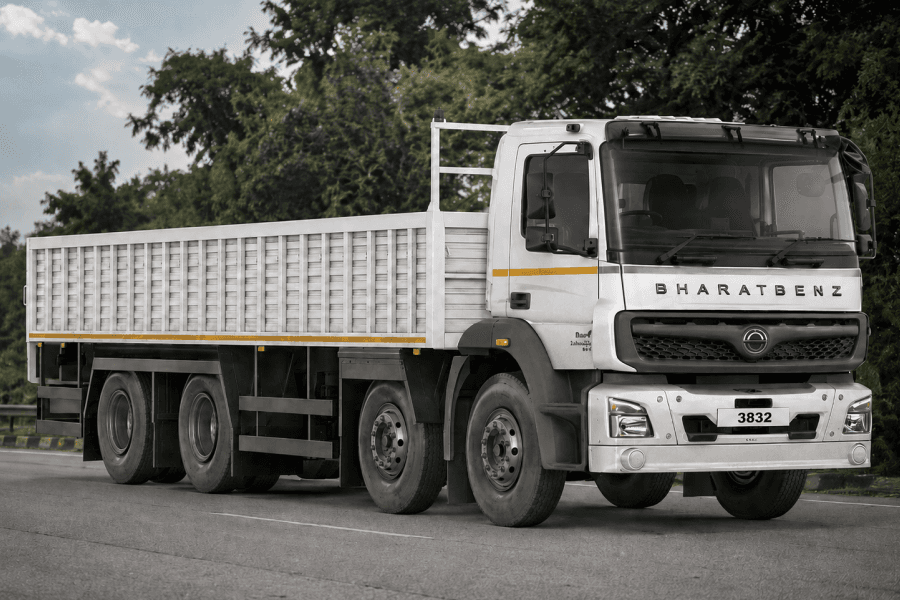 BharatBenz 3832R
