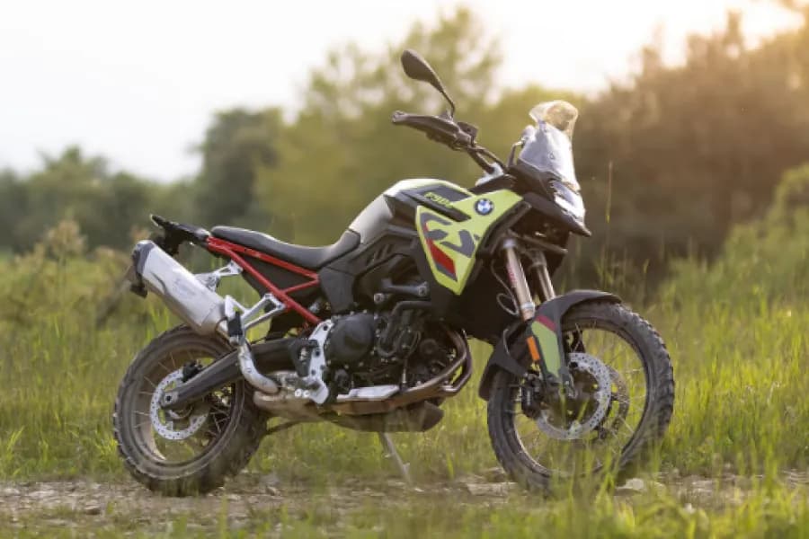 BMW F900 GS Right Side View