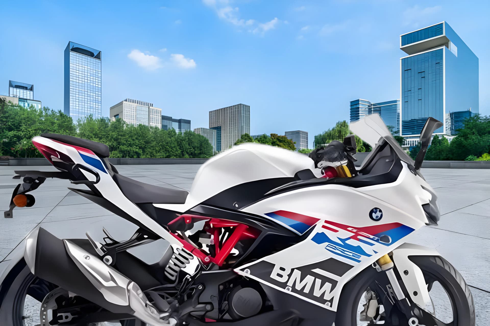 BMW S 1000 XR Fuel Tank View