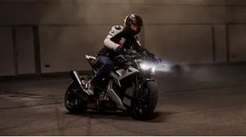 BMW M 1000 R Front Right Side View