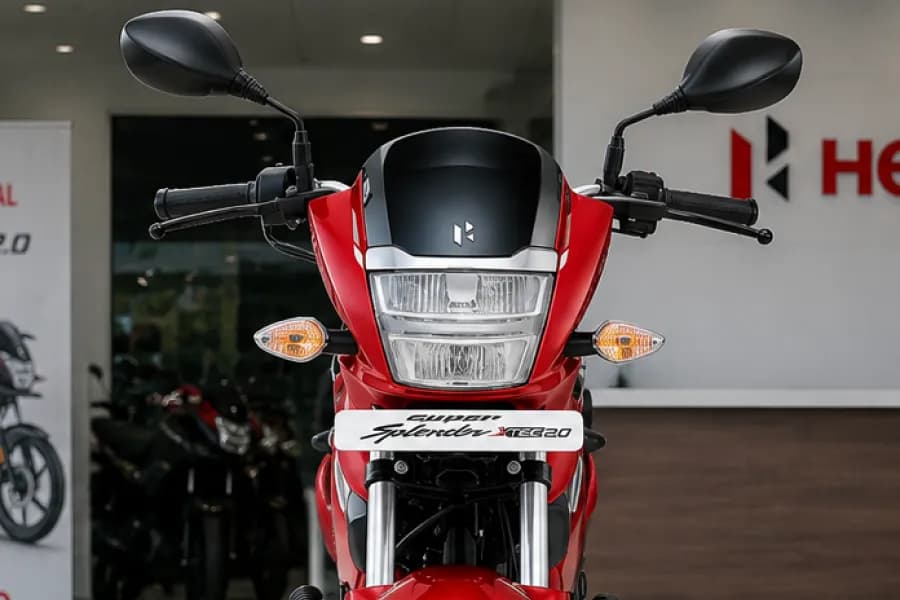 Hero Super Splendor Xtec 2.0 Drum Headlight View