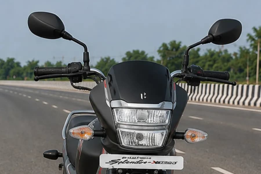Hero Super Splendor Xtec 2.0 Disc Headlight & Mirrors View