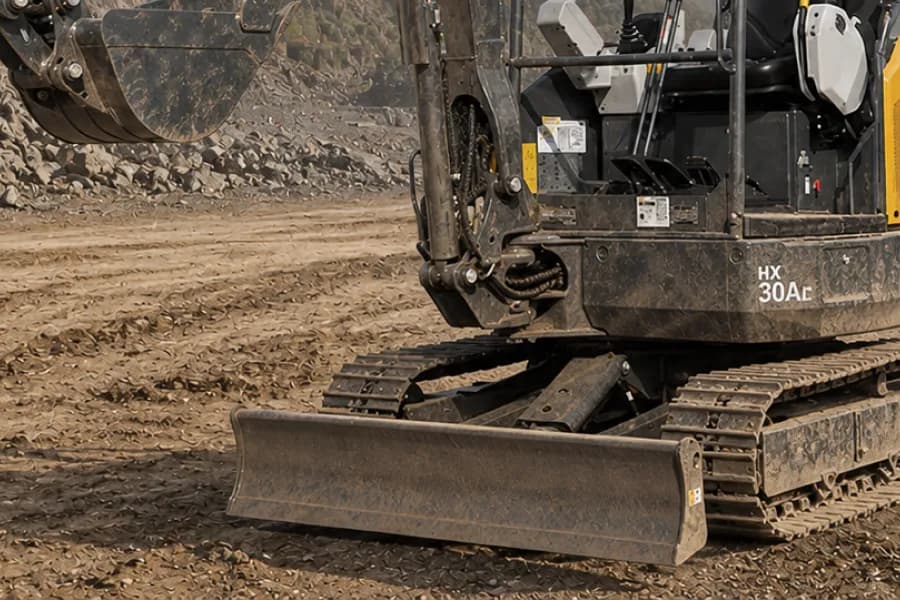 Hyundai HX30Az Dozer Blade View