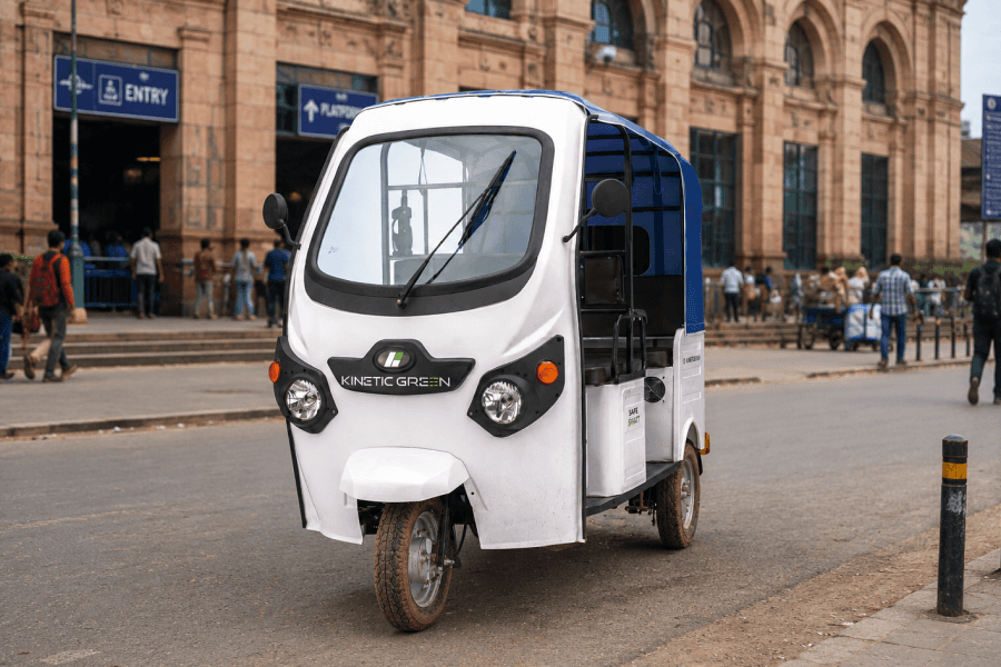 Kinetic Green Safar Smart