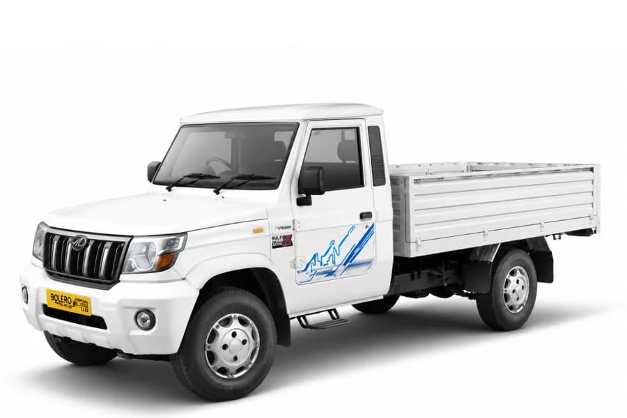 Mahindra Bolero Maxx HD White color
