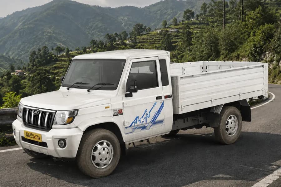 Mahindra Bolero Maxx HD Photo