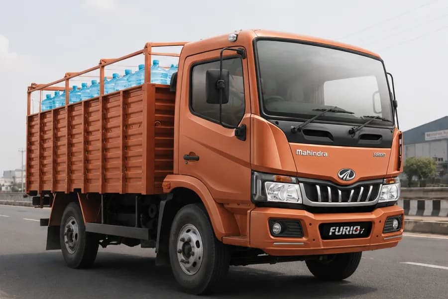 Mahindra Furio 7 Photo