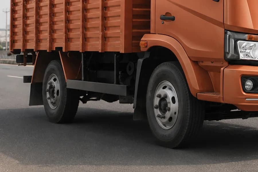Mahindra Furio 7 Tyres View