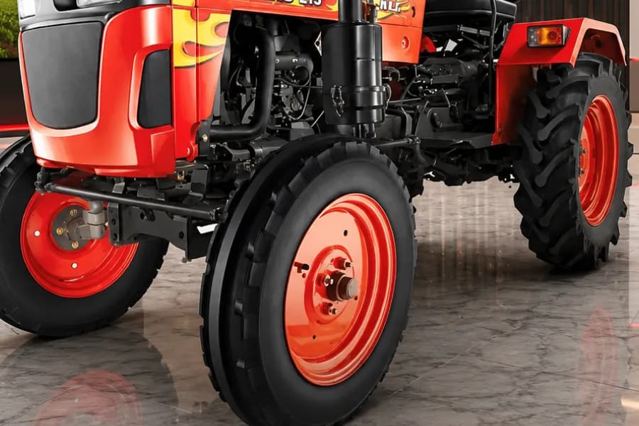 Mahindra Yuvraj 215 NXT NT Wheel View