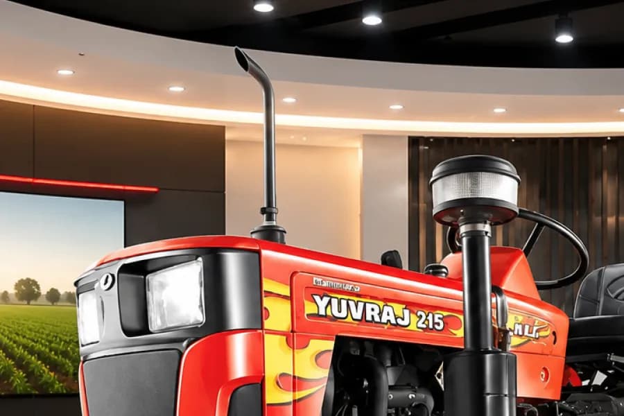 Mahindra Yuvraj 215 NXT NT Headlight View