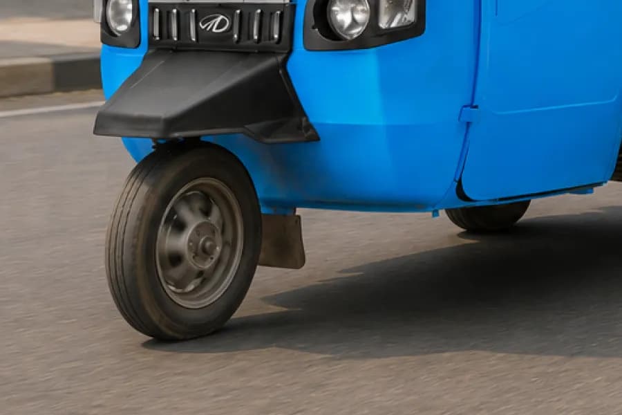 Mahindra Zor Grand DV Plus Front Wheel View