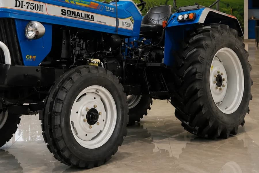 Sonalika DI 750 III Tyres View