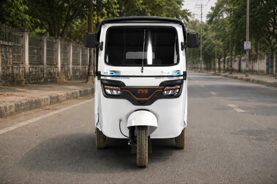 Tvs King EV Max Front View