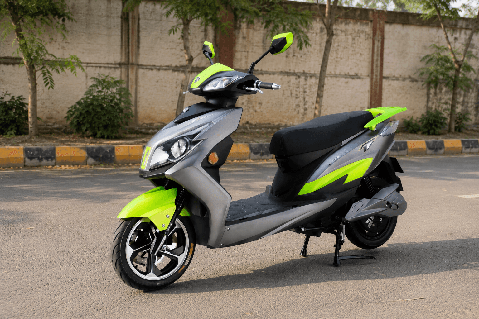 Ujaas eGo T3