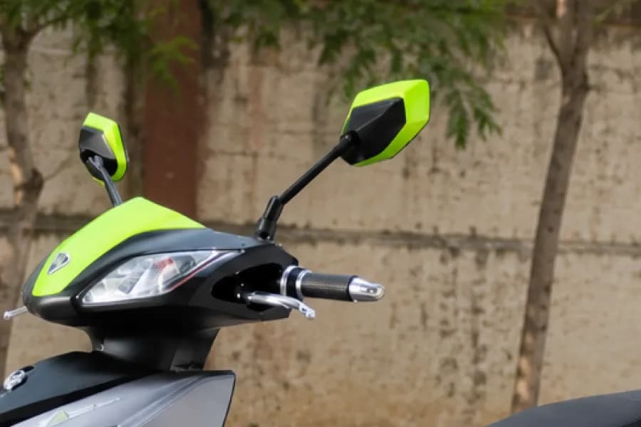 Ujaas eGo T3 Handle and Mirror View
