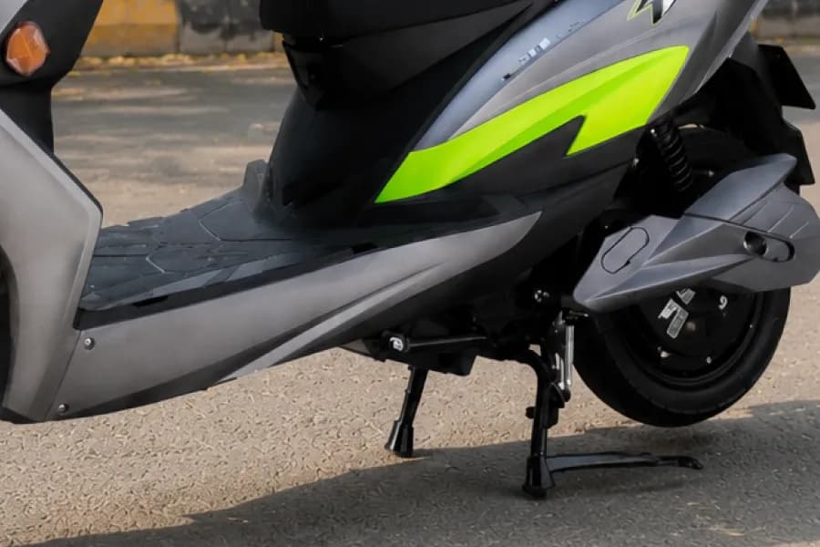 Ujaas eGo T3 Rear Wheel View