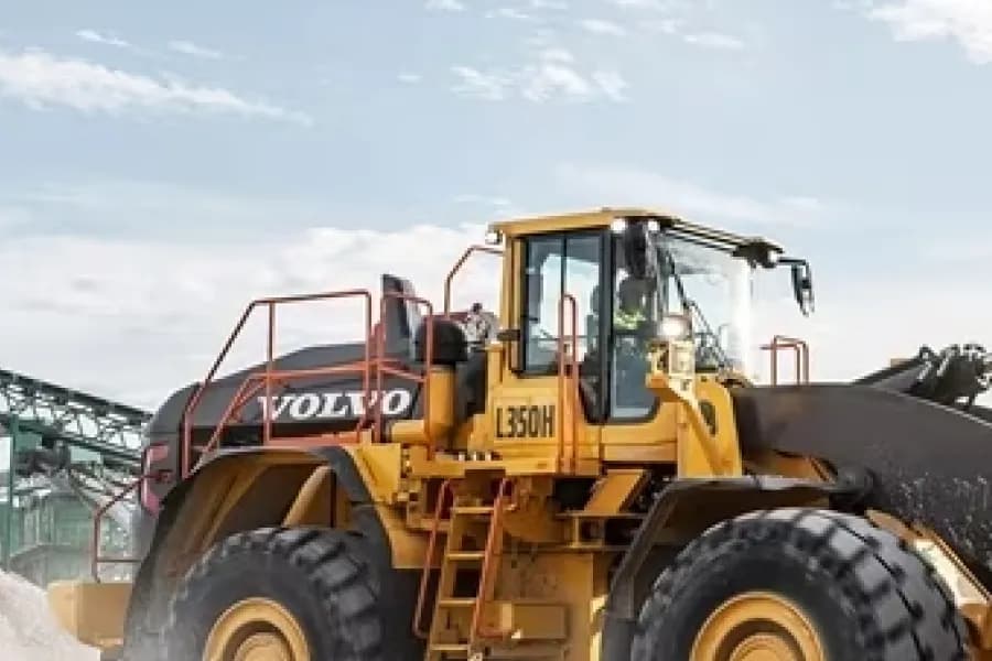 Volvo L350H Stairs View