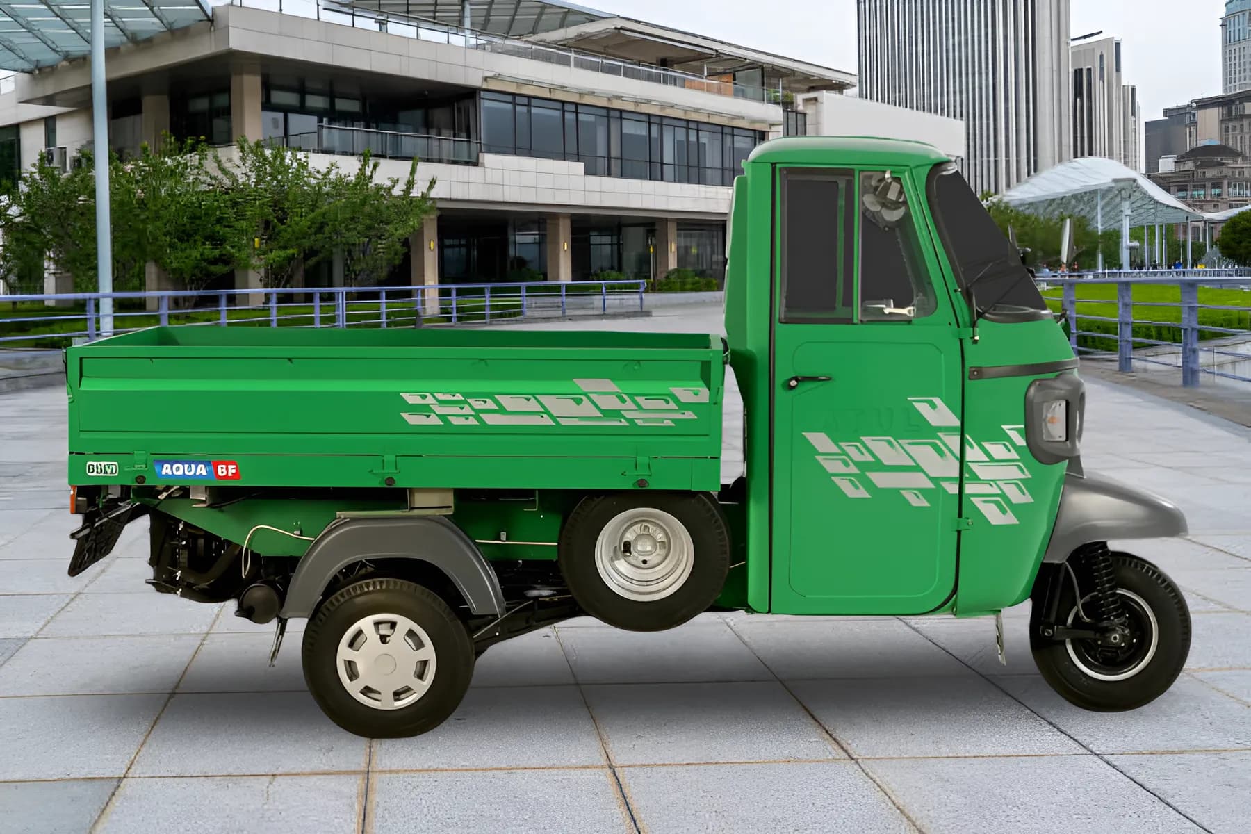 Atul Gem Cargo Aqua CNG Right Side View