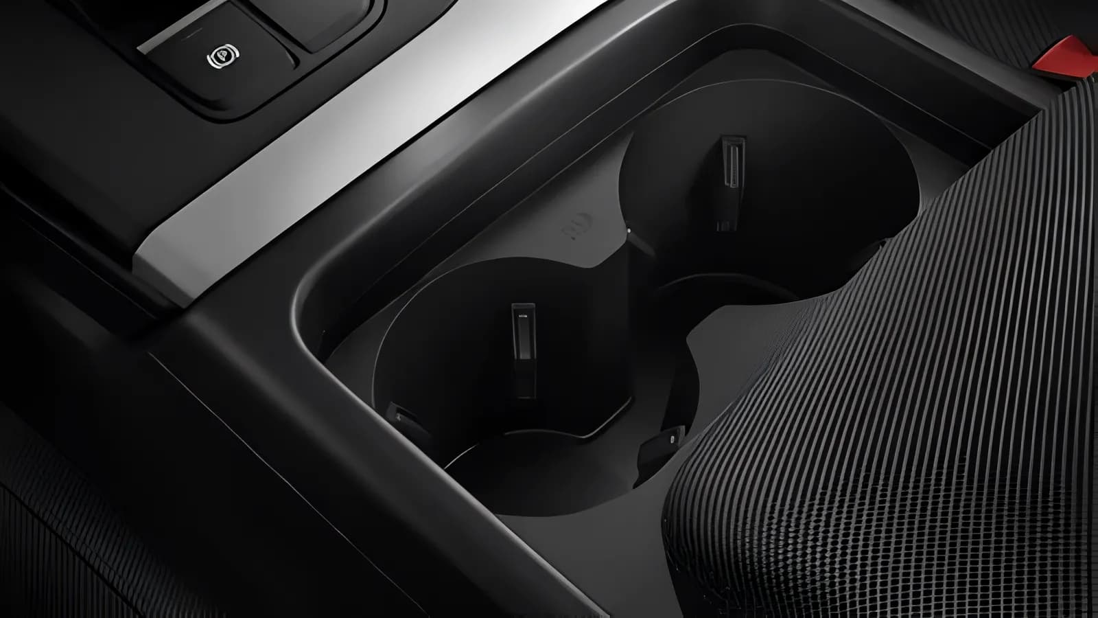 Audi Q5 Cup Holders View