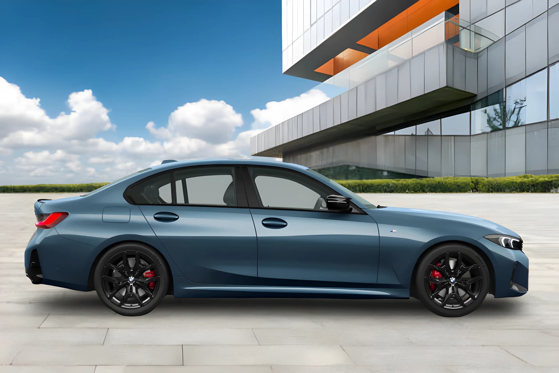 BMW 3 Series Right Side View