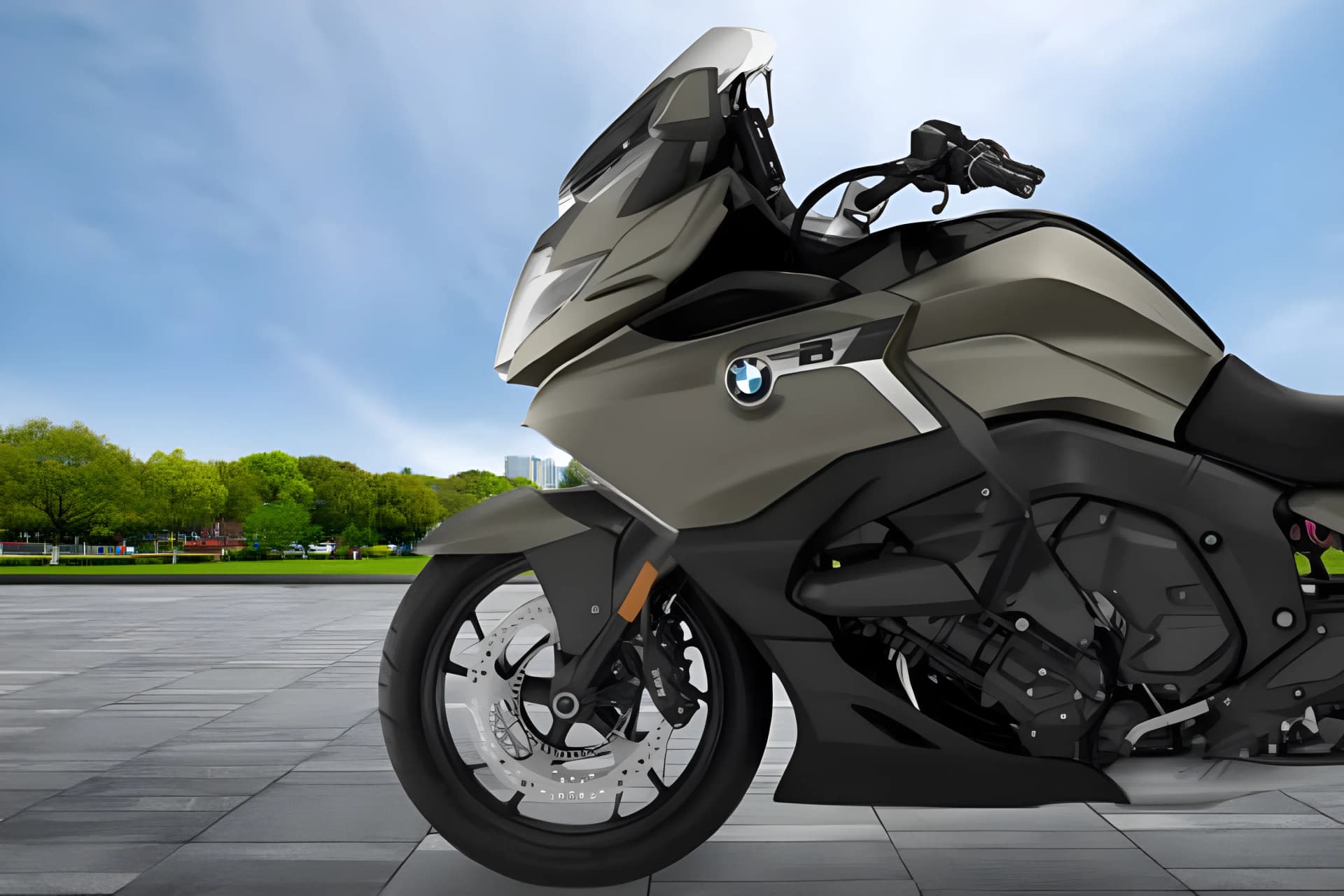 BMW K1600 B Front Wheel View