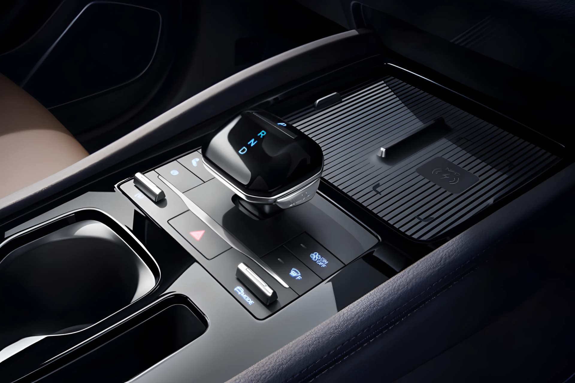 BYD eMax 7 Electric Cup Holder View