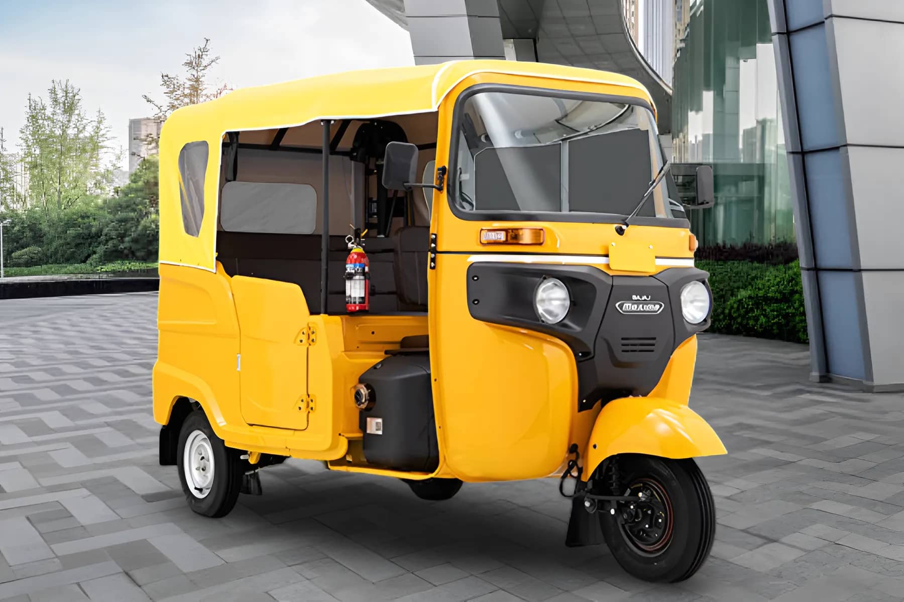 Bajaj Maxima Z LPG