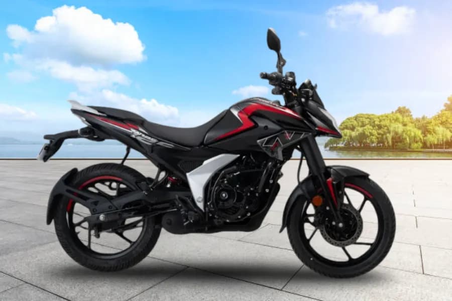 Bajaj Pulsar N125 Right Side View