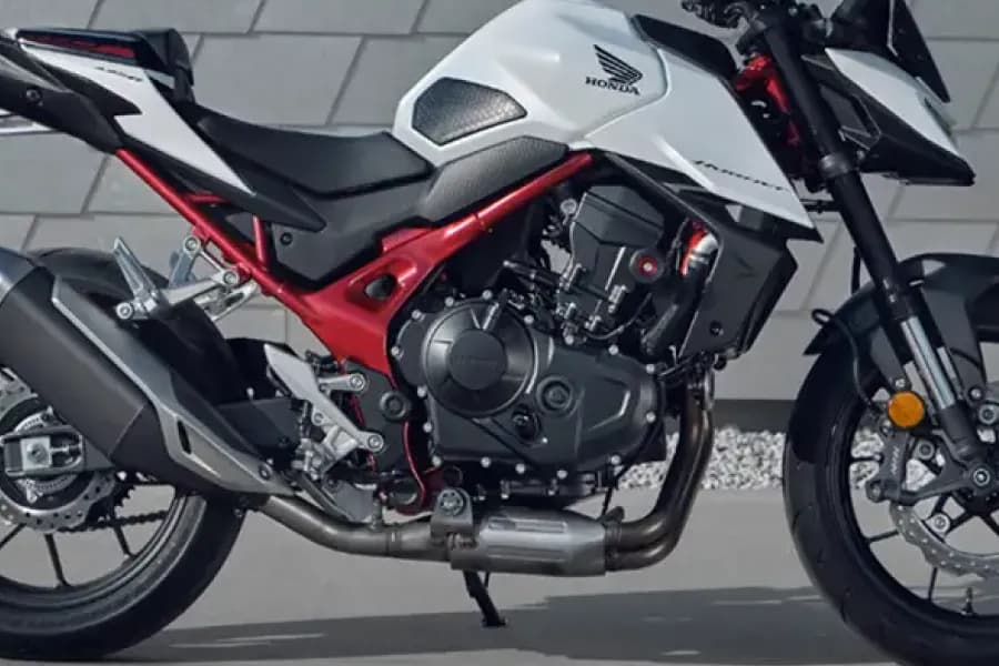 Honda Hornet 750 Engine View