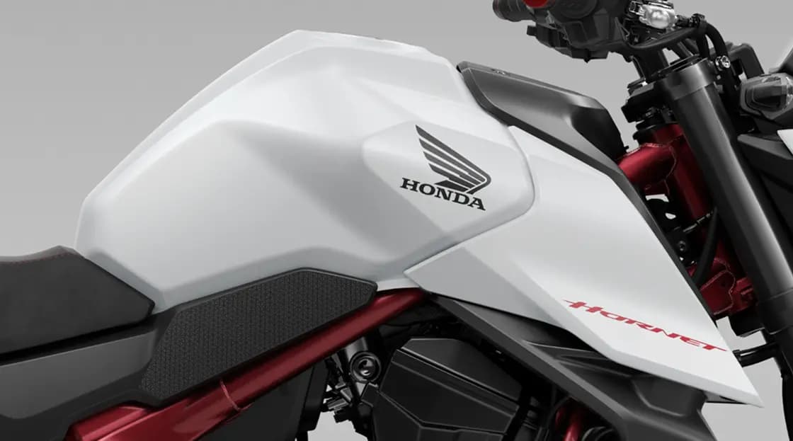 Honda Hornet 750 Fuel Tank View