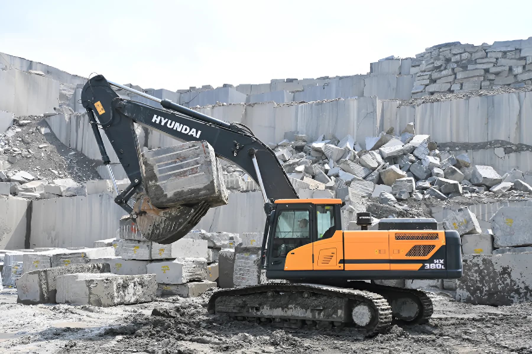 Hyundai HX 380L Operator Cabin View