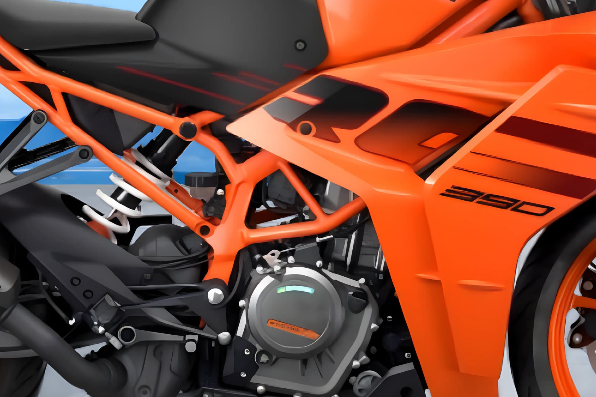 KTM RC 390 Engine View