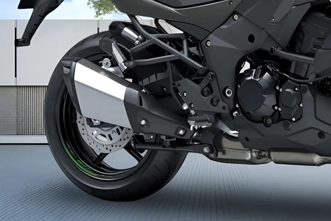 Kawasaki Versys 1100 Exhaust Pipe View
