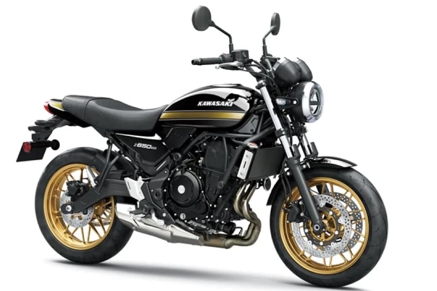 Kawasaki Z650RS Ebony color