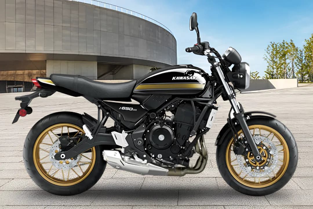 Kawasaki Z650RS Right Side View