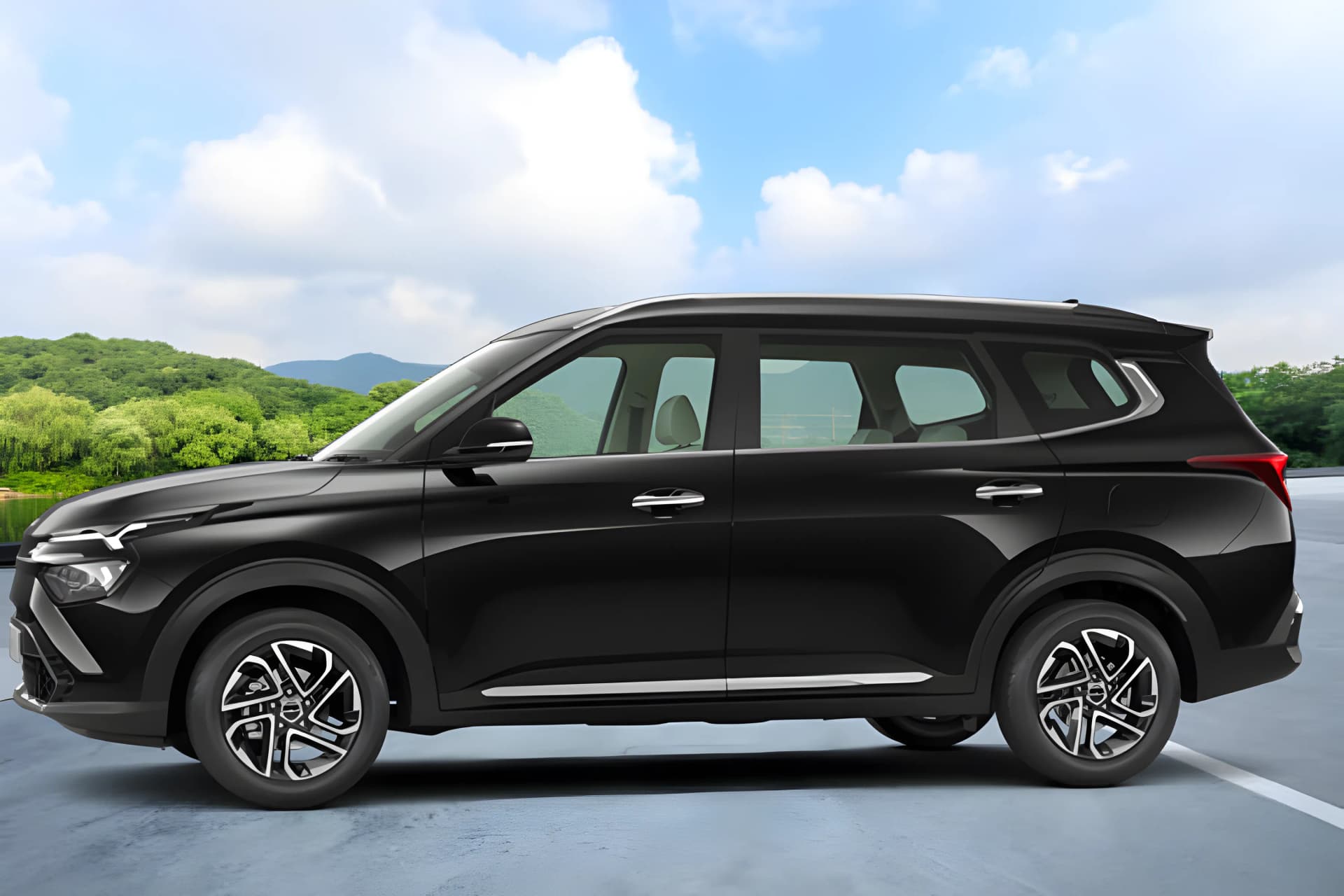 Kia Carens Right Side View