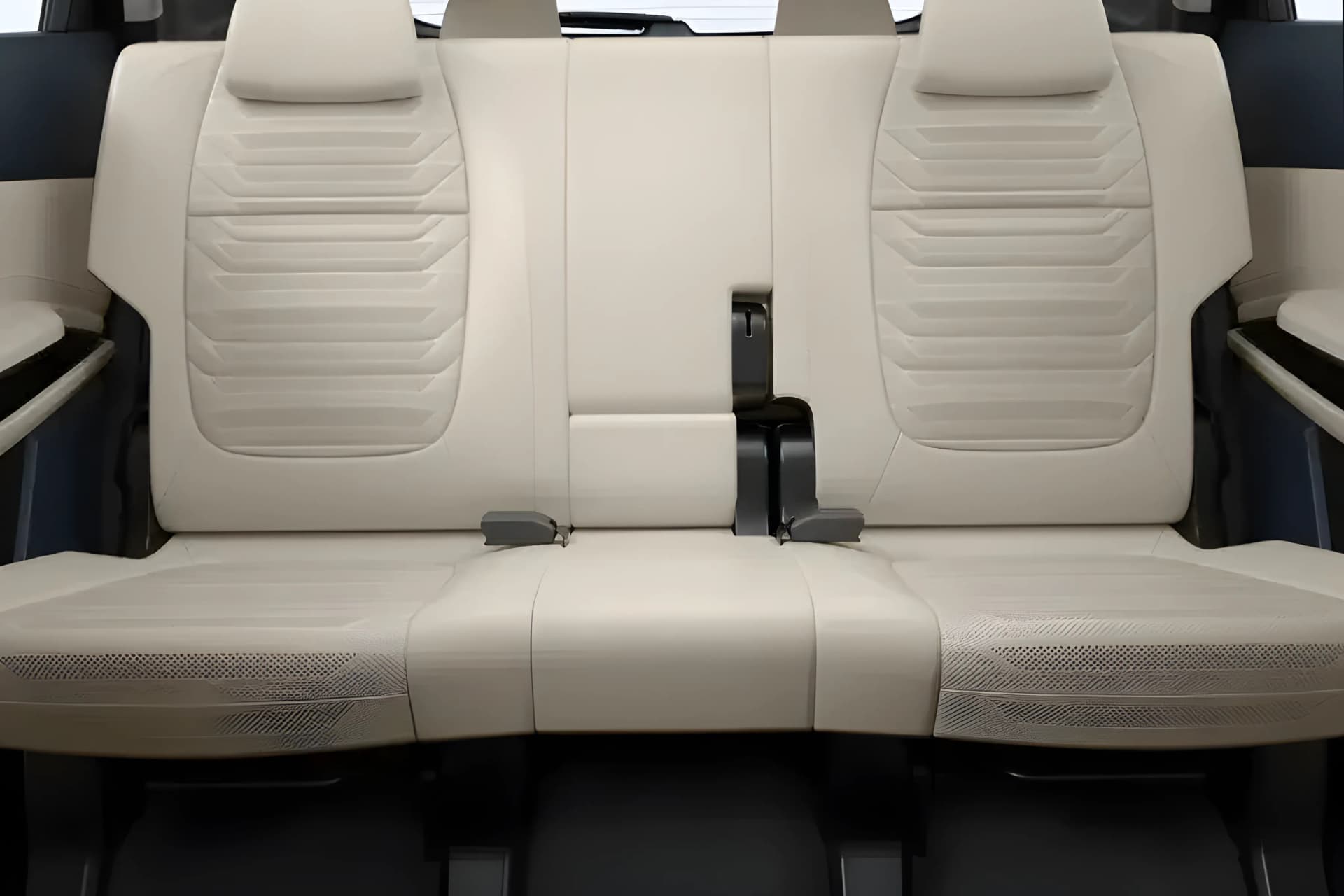 Kia Carens Rear Seat View