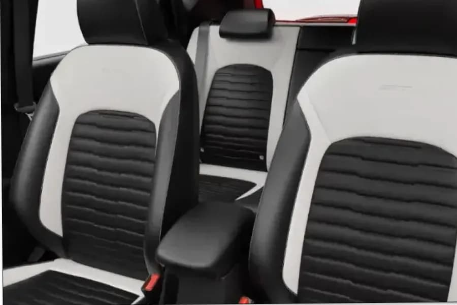 Kia Sonet Front Armrest View