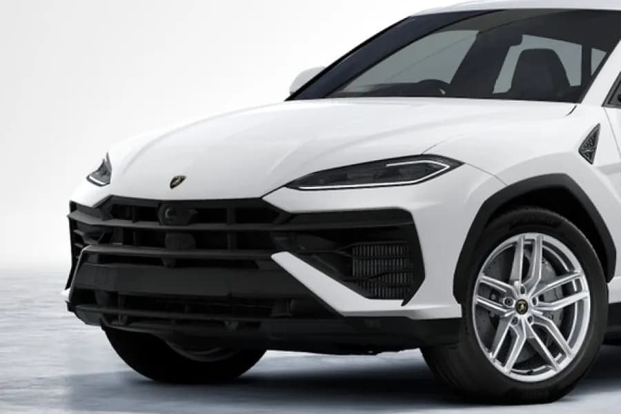 Lamborghini Urus Front Bumper View