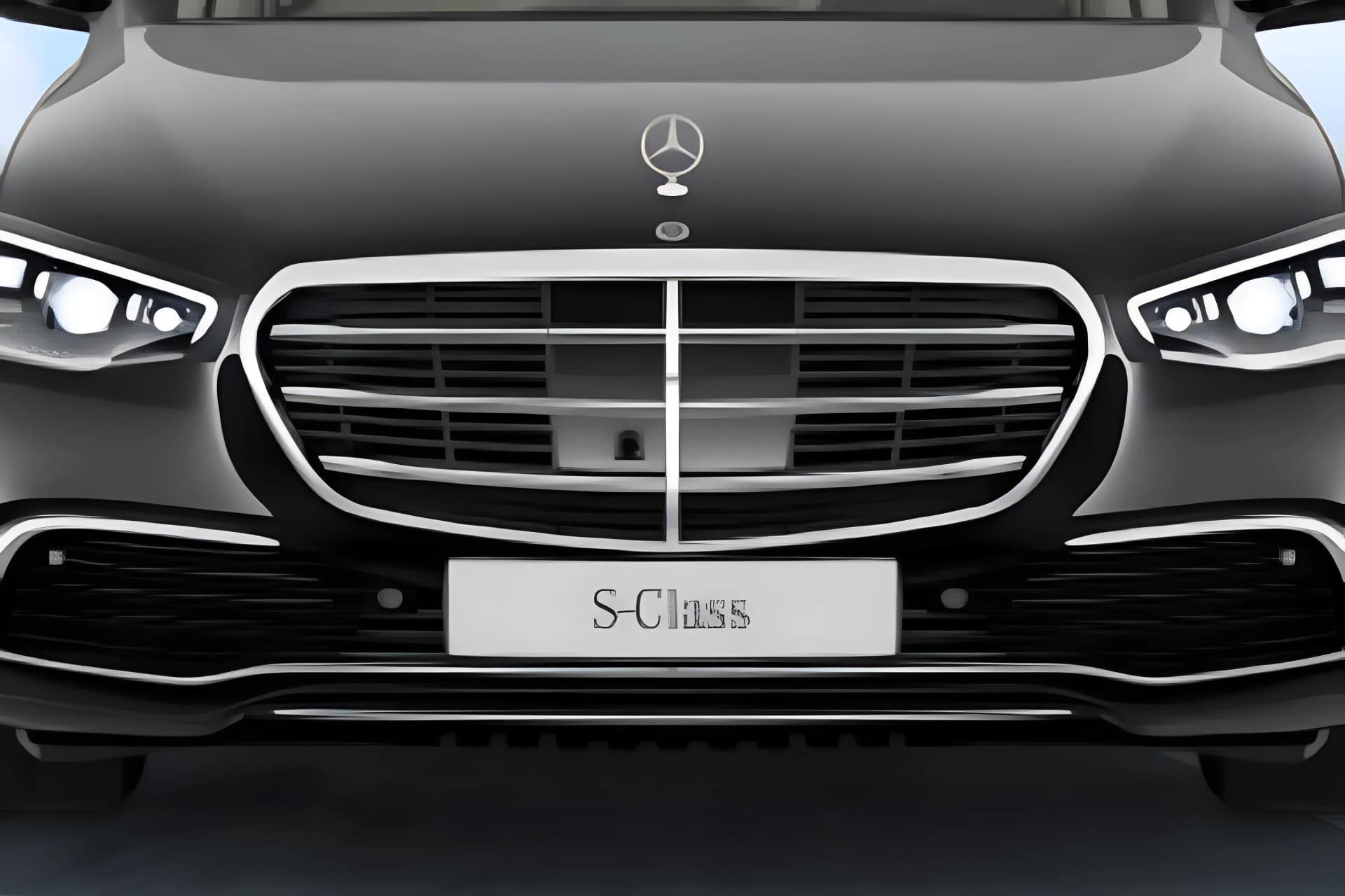 Mercedes Benz Maybach S Class Front Grill View