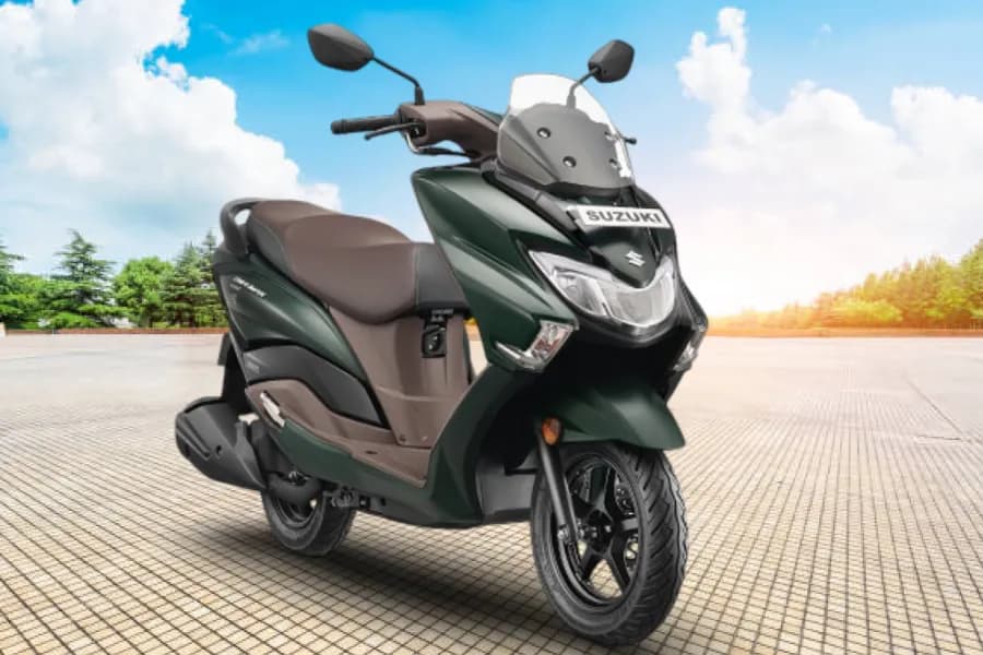Suzuki Burgman Street Front Right View