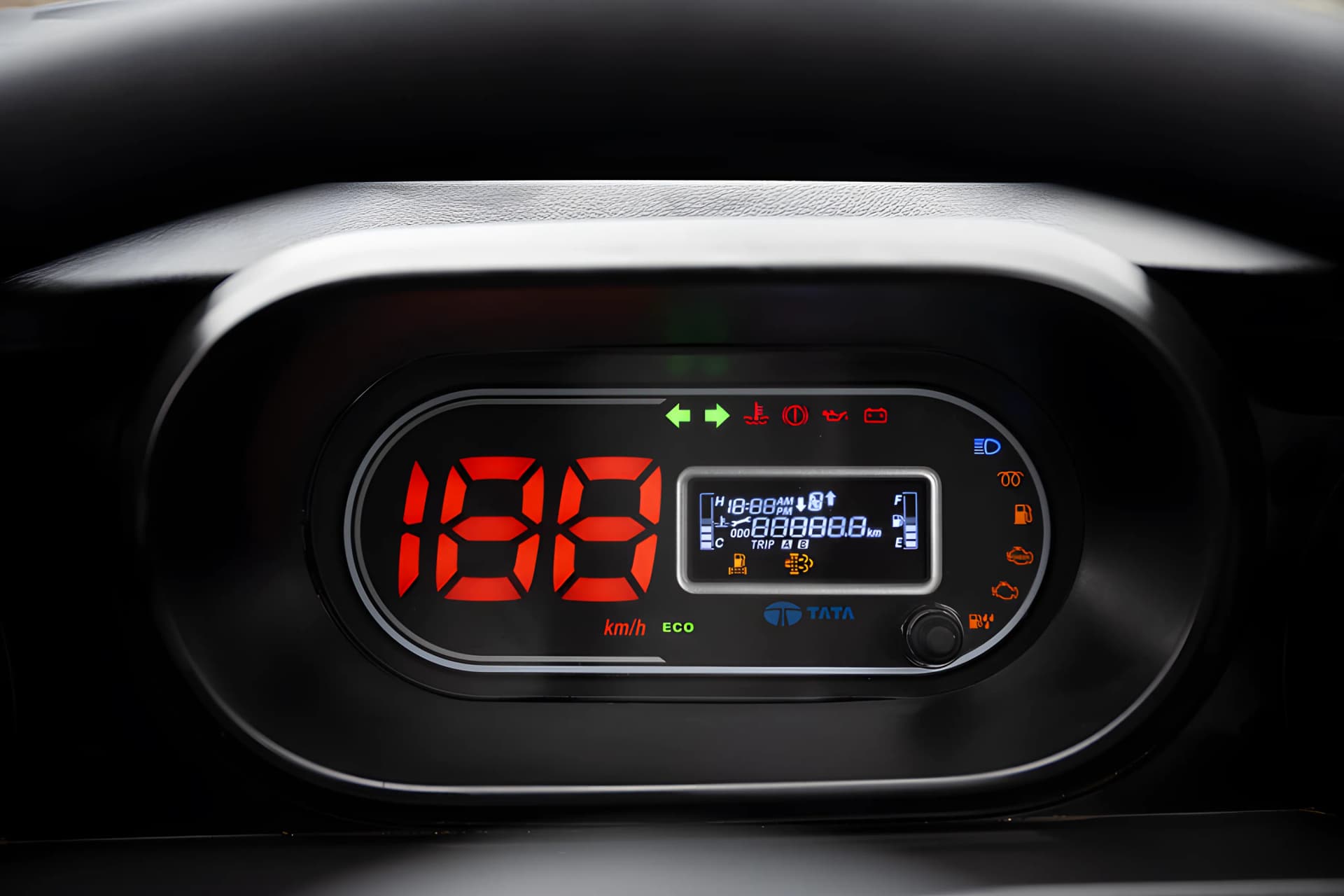 TATA Intra V50 Gold Cluster View