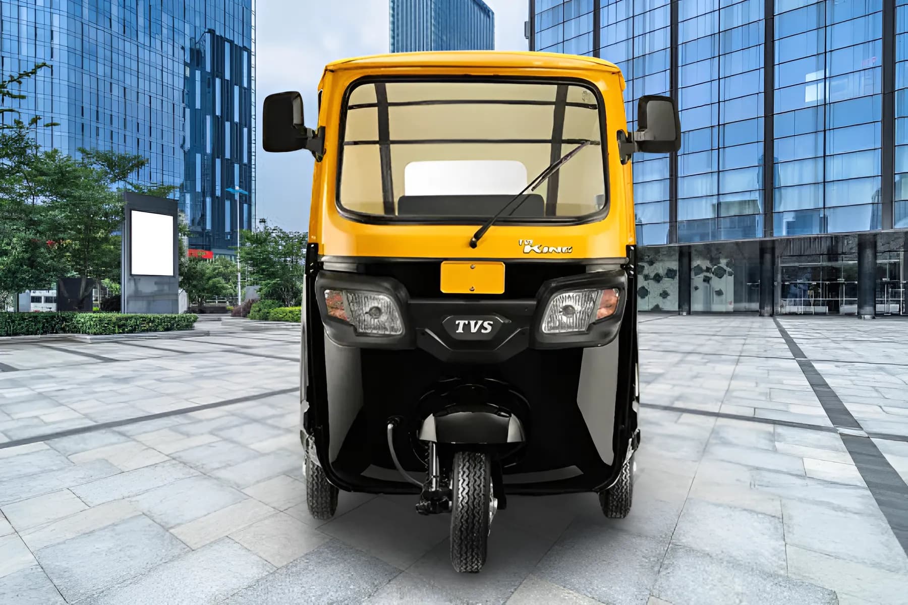 TVS King Deluxe Petrol Front View