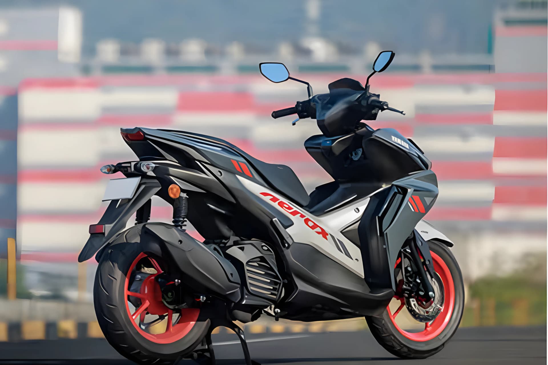 Yamaha Aerox 155 Right Side View